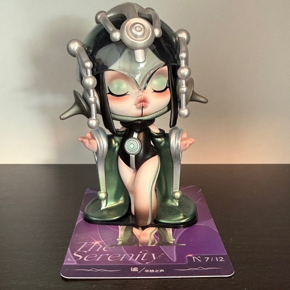 The Serenity Kids Figurine - Picture 4 of 4